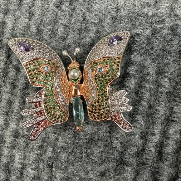 Butterfly Brooch Silver Tone Multicolored Rhinestone Gemstones - Picture 6 of 13